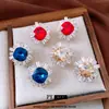 Pendientes de Clip Redondos con Circonita de Aguja de Plata Estilo Francés, Pendientes de Lujo Ligero Estilo Corte Vintage, Pendientes Exquisitos de Alta Gama para Mujer, Diseño de Nicho