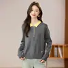Suéter Tejido Casual Estilo Retro con Cuello Polo para Mujer, Nuevo Estilo Principios de Otoño 2026, Adecuado para Usar en Capas o Solo