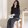 Pijama Modal Colorido de Algodão Canelado Novo para Primavera e Outono Feminino, Gola Redonda, Mangas Longas, Conjunto Macio de Cor Sólida para Casa com Listras