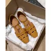 2026 Nuevas Sandalias Romanas Cerradas de Cuero Suave Coreano Estilo Francés Trenzadas con Hebilla Elevadoras para Mujer, Versátiles de Verano, Nicho