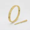 Venta al por mayor de fábrica tarjeta más pulsera destornillador pulsera de acero de titanio pulsera de pareja oro rosa venta caliente transfronteriza de Amazon