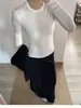 Impresionante atuendo estilo coreano: un conjunto completo de 2026 sudadera con capucha negra y falda nuevas para mujer, traje de principios de otoño