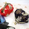 Nuevo monedero de tela con estampado de carpa dorada, bolso de mano creativo para mujer, boca dorada impresa, bolsa hecha a mano, producto terminado al por mayor