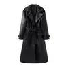 Al por mayor Otoño 2025 Nuevo Estilo Europeo y Americano para Mujer Color Sólido Elegante Ajustado Largo Chaqueta de Cuero PU 24014