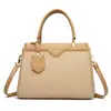Bolsa Feminina de Balcão Moda 2024 Nova Grande Capacidade Ombro Portátil Bolsa Feminina Simples Versátil Bolsa Tote para o Dia a Dia Bolsas