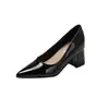 Zapatos de tacón alto de charol para mujer 2025, estilo nuevo, punta fina, boca poco profunda, tacón grueso, con aumento de altura oculto, elegantes y versátiles para el trabajo