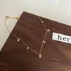 Colar de Cristal e Diamante sem Franja de Luxo Leve, Zircônia que Não Desbota, Gargantilha Dourada Fragmentada de Nicho para Mulheres, Corrente para Clavícula de Aço Titânio, Formato Quadrado