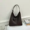 Bolsa de tecido de nicho de alta qualidade, nova bolsa tote de grande capacidade para mãe e filho, estilo casual e descontraído, bolsa de ombro única para o dia a dia