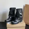 Botas de Mujer Estilo Nuevo 2026 con Hebilla de Personalidad para Dedo Gordo, Suela Gruesa, Plisadas y Apiladas, Botas de Cuero Retro de Caña Media con Punta Cuadrada y Estilo Bootcut