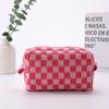 Nueva bolsa de cosméticos de nicho con diseño de cuadros, de punto, de lana en contraste, bolsa de almacenamiento, neceser portátil de gran capacidad.