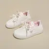 Tênis Brancos Estilo Coreano Ins Novos para Estudantes Femininas Outono 2026, Sapatos Esportivos Casuais com Solado Grosso Aumentadores de Altura Fb2026-8