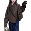 Chaqueta corta asimétrica de alta gama, elegante y de diseño único para mujer, una nueva colección de otoño con una estética dulce y fresca, y un top de moda de corte holgado.