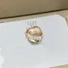 Anillo Serpiente Baojia Versión de Alta Gama Transfronteriza Europea y Americana, Finamente Elaborado con Nácar Blanco Natural y Malaquita, Combinando Diseño Original