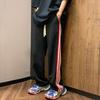 Pantalones deportivos con rayas laterales para parejas de hombres y mujeres, pantalones de verano, pantalones rectos holgados de moda estilo Hong Kong, pantalones casuales de corte bajo.