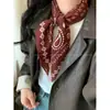 Lenço de Pescoço com Padrão de Flor de Castanha Estilo Coreano para Mulheres, Novo Modelo 2025, Lenço Decorativo de Alta Qualidade, Acessório de Pescoço Retrô para Outono e Inverno