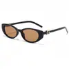 Gafas de Sol Retro Ojo de Gato para Mujer con Adornos de Letras y Diamantes, Adecuadas para Caras Redondas, Efecto Adelgazante, Mismo Estilo que en Xiaohongshu, Estilo de Alta Gama, Gafas de Sol de Moda