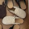 Sapatos Retrô de Solado Grosso Únicos para Mulheres, Novos Mules Plataforma Slip-On para Outono e Inverno 2025 com Design de Bico Fechado