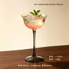 Copas de cóctel de bar: Vasos de cóctel de boca ancha estilo japonés Kimura, copas de martini, copas de champán acampanadas y copas de vidrio para bebidas ligeras