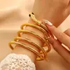 Europa e Estados Unidos Transfronteiriços Exagerado Bracelete de Metal Dourado Serpente Enrolada do Ano Joias Retrô de Alta Qualidade de Luxo Leve