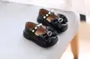 Zapatos de Princesa para Niñas Estilo Nuevo Primavera y Otoño Zapatos Pequeños de Cuero con Lazo de Perla Zapatos para Bebés y Niños Pequeños Suela Suave Antideslizantes Zapatos Individuales para Niños