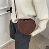 Bolso bandolera con forma de corazón, elegante y moderno, para mujer, nueva colección primavera 2026, bolso de hombro de moda nicho