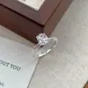Anillo de Plata de Ley S925 Moda de Lujo Ligero Línea Huevo de Paloma Anillo para Mujer Diamante Centelleante Índice Alto Grado Anillo Antiguo