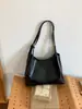 2026 Nova Bolsa Tote Estilo Coreano Retrô em Couro Encerado à Óleo Feminina de Grande Capacidade Couro Macio Alta Qualidade para o Dia a Dia Ombro Único Transversal