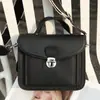 Atacado de fábrica bolsa mensageiro de alta qualidade bolsa feminina de couro simples moda temperamento portátil bolsa quadrada pequena bolsa de ombro mensageiro