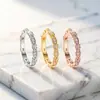 O Anel de Zircônia em Prata Esterlina S925 Mais Vendido da Tonglin é um Anel de Prata Esterlina de Design de Nicho Simples e Moderno para Mulheres