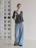 Nova coleção de outono: top de camisola texturizado e cardigã de tricô, um conjunto de duas peças emagrecedor para mulheres