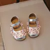 Zapatos de Princesa para Niñas 2026 Primavera y Otoño Nueva Versión Coreana Lindos con Flor Pequeña de Boca Baja Zapatos Individuales para Actuación de Niñas Zapatos de Cuero Modernos