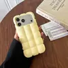 Funda minimalista de color sólido tridimensional de nube adecuada para iPhone 17 Pro Max, 16 Pro, acabado mate para 15/14