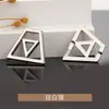 Botões Metálicos Vazados em Forma de Triângulo Interno Trapezoidal, Costurados à Mão, Botões para Roupas de Lã da Moda e Requintadas, Roupas de Exterior, Jaquetas Corta-Vento