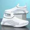 Zapatos Casuales de Moda Estilo Coreano para Hombre, Mocasines Ligeros y Transpirables Slip-On, Zapatos de Punto Volador de Talla Grande Transfronterizos, Zapatos de Papá