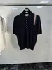 Marketing directo de fábrica de alta calidad TB primavera temprana nuevo bolsillo delantero y trasero raya de color tejido solapa POLO manga corta para hombres y mujeres