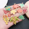30 Colgantes Variados de Hoja de Arce y Hoja Vegetal Esmaltados de Aleación para Acción de Gracias Accesorios de Joyería DIY para Pulseras, Collares y Colgantes