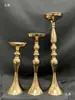Novos Adereços de Casamento Vaso de Flores de Ferro Estilo Europeu Decoração da Mesa Principal do Casamento Recipiente para Arranjo de Flores Vaso Ornamentado de Flor de Mesa Dourado Galvanizado