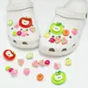 Nuevos dijes para zuecos de oso de peluche, resina de dibujos animados, versátiles y lindos, accesorios decorativos DIY, hebillas decorativas desmontables