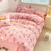 Juego de cuatro piezas de hilo de doble capa grado maternal e infantil, estilo fresco, super suave, algodón lavado, sábana, funda de edredón, juego de tres piezas para estudiantes. Mayoreo