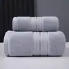 Toalla de Algodón Puro con Logo Bordado Transfronterizo Juego de Tres Piezas de Toalla de Baño y Toalla Cuadrada Absorbente Secado Rápido Juego de Toallas para Lavar la Cara Suave