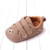 Suministro directo de fábrica de zapatos de bebé de moda con doble velcro, zapatos para bebés pequeños, zapatos delanteros de suela suave antideslizantes BL2343