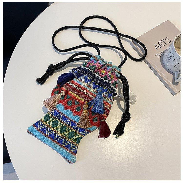 包包女可爱小挎包小鱼包云南民族风刺绣可爱逛街女士手机包单肩包