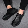 [Couro Couro Macio] Sapatos Masculinos de Couro Masculinos Slip-on Estilo Britânico Novo Sapatos Casuais Sola Macia Antiderrapante Sola Macia Sapatos Masculinos