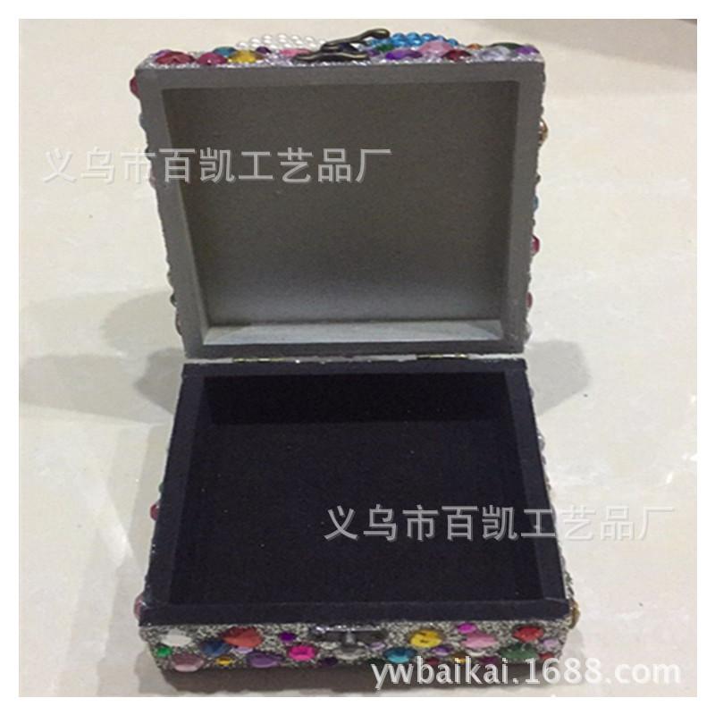 镶钻珠宝盒