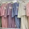 Traje de Pijama Arcoíris Invierno Engrosado Dibujos Animados Durazno Pijamas Ropa de Casa para Mujer Coral Fleece Moderno Holgado