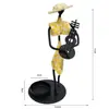 Candelabro de Hierro Vintage Adorno Pequeño Creativo para el Hogar Estilo Europeo Romántico Portavelas Accesorio de Sombrero de Paja Pastoral Decoración de Mesa
