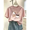 Camiseta branca de algodão puro, manga curta, ombro reto, para mulheres, design único, moderna e versátil, top estiloso, novo modelo de verão 2026