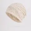 Gorro de punto hecho a ganchillo con mezcla de lana para mujer, fino y transpirable, adecuado para otoño e invierno, con circunferencia de cabeza grande y diseño apilado