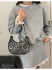 Nova Bolsa de Meia-Lua Estampada de Leopardo Tendência Estilo Ins Única de Nicho Bolsa Transversal para Mulheres Moda Temperamento Bolsa de Ombro Único Sob o Braço