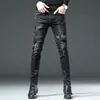 Jeans Bordado Distintivo Estilo Europeu Masculino Marca Moderna Stretch Slim-fit Estilo Coreano Moderno Versátil Calças Longas Pretas